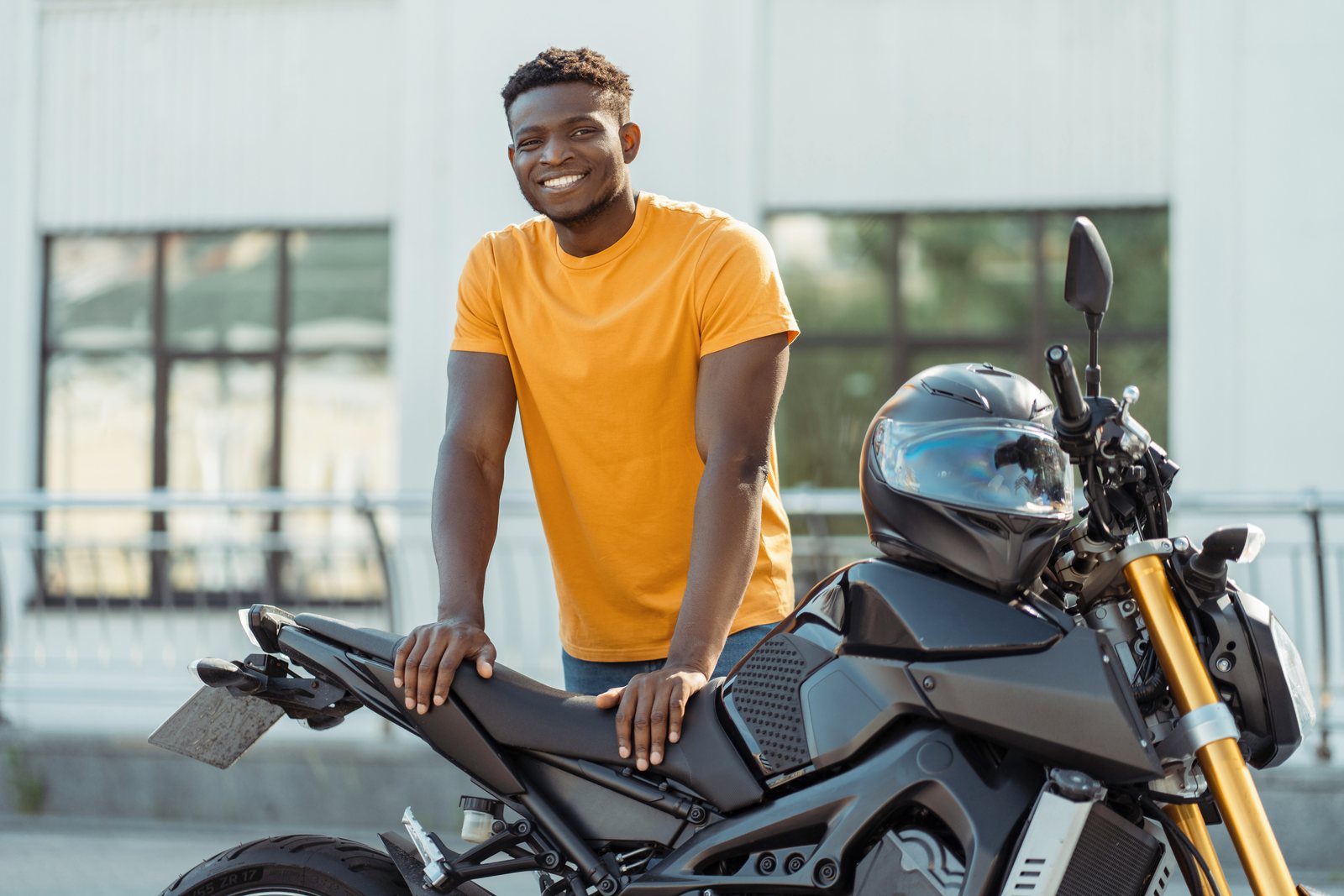 Motorradschlüssel bei Vertragsprüfung zum Pfandkredit